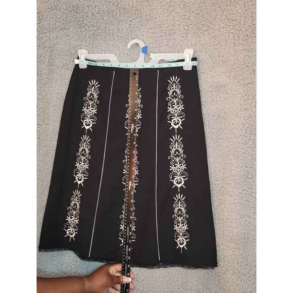 NWT Anne Taylor Loft Floral Embroidered Black A-Line Midi Skirt 6P - Picture 5 of 6